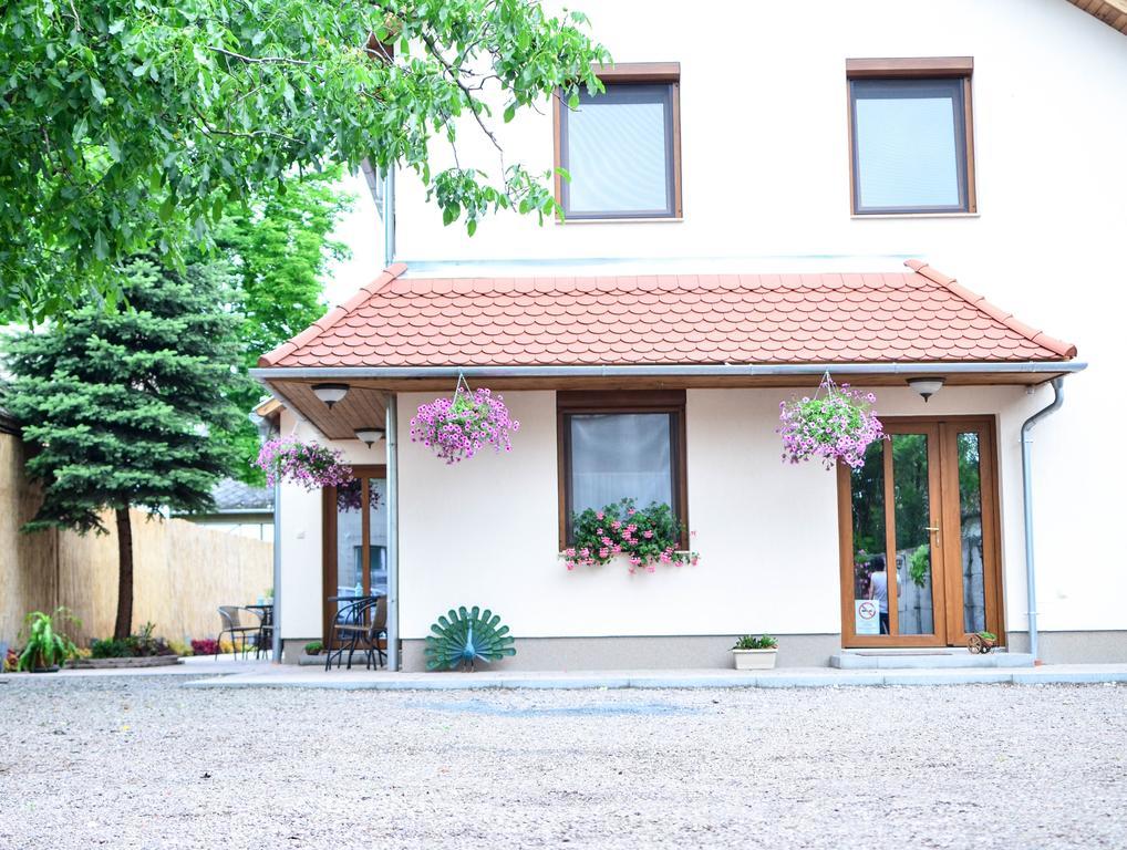 Pava Apartmanhaz Мако Экстерьер фото